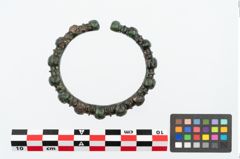 Foto von Bronzeknotenarmreif (NHMW-PRAE-026132)